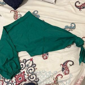 One shoulder crop top